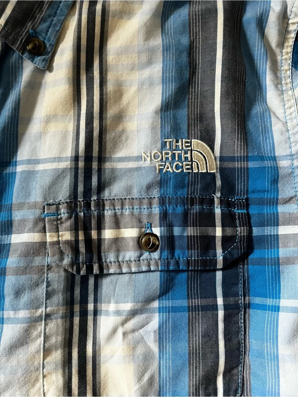 The North Face Blue Plaid Short-Sleeve Button-Up Shirt - Men’s Size L
